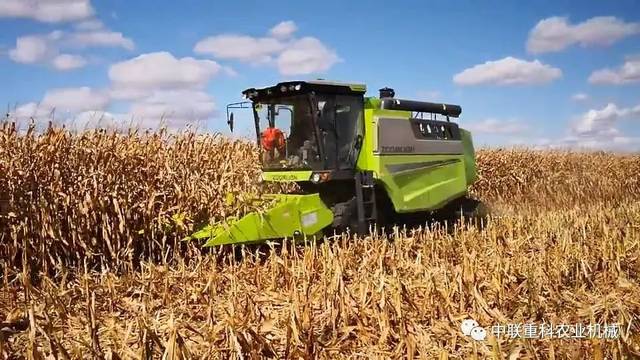 服务农业供给侧改革 中联重科系列产品内蒙古农机展受青睐
