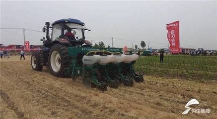 探寻藏在潍柴雷沃无人农场里的'粮安密码'